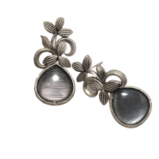 Oxidized Stonework Leaf Earrings